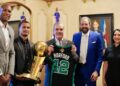 Al Horford recibe la Orden de Duarte, Sánchez y Mella en categoría de Caballero