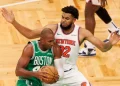 Al Horford lidera a los Celtics en la victoria sobre los Knicks de Towns