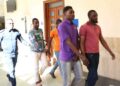 Prisión preventiva para haitianos acusados de agredir a agentes en operativo en Piantini