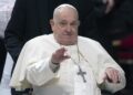 El papa Francisco envía un mensaje de esperanza y paz en primera audiencia jubilar