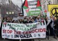 Miles protestan en Londres contra plan de Trump para Gaza