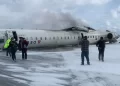 Accidente de avión en Toronto deja 15 heridos, tres en estado crítico